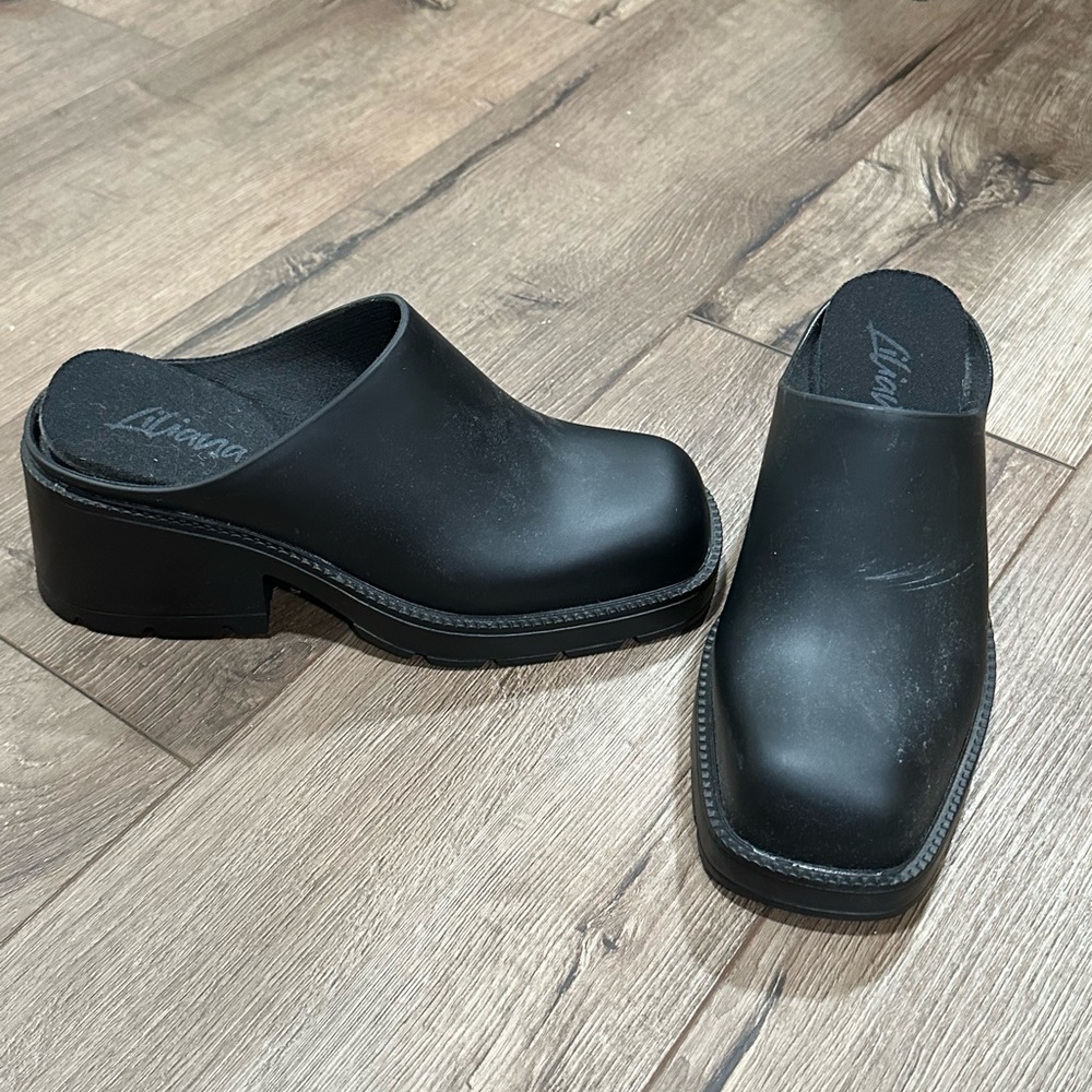 Black mules